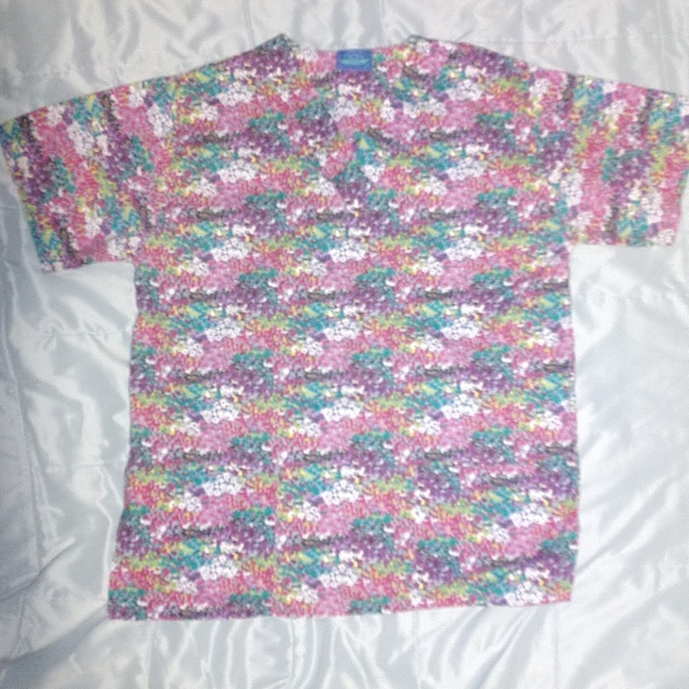 🌸 Carol's Scrubs Women's Scrub Top Size Large 🌸